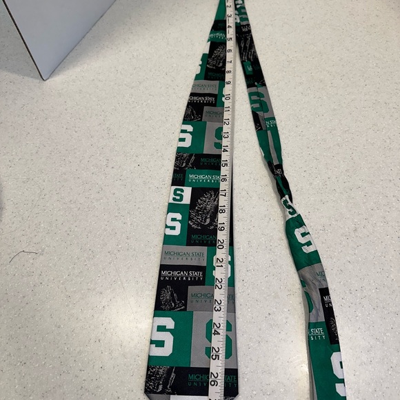 Michigan State Spartans Block & Play Tie
Necktie. Ralph Marlin. Go Green…Go… - Picture 6 of 15